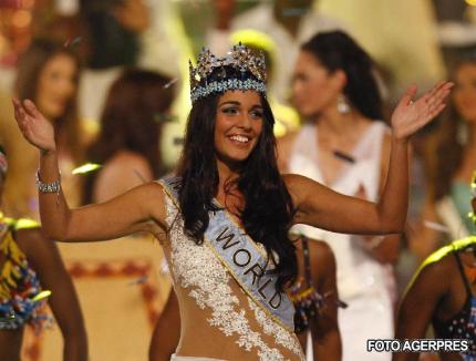Miss World 2009 este o funcţionară din Gibraltar